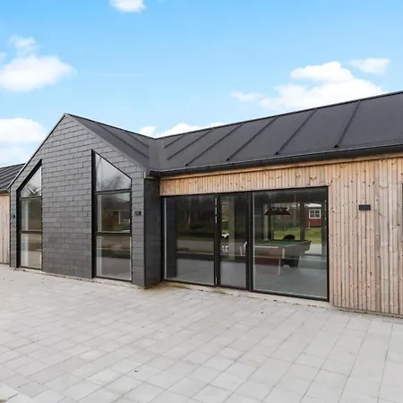 度假居 Gorgeous In With Sauna Glesborg