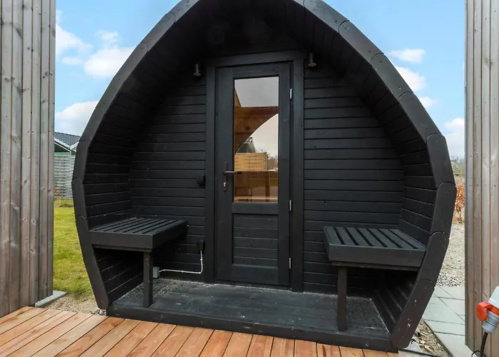 度假居 Gorgeous In With Sauna Glesborg